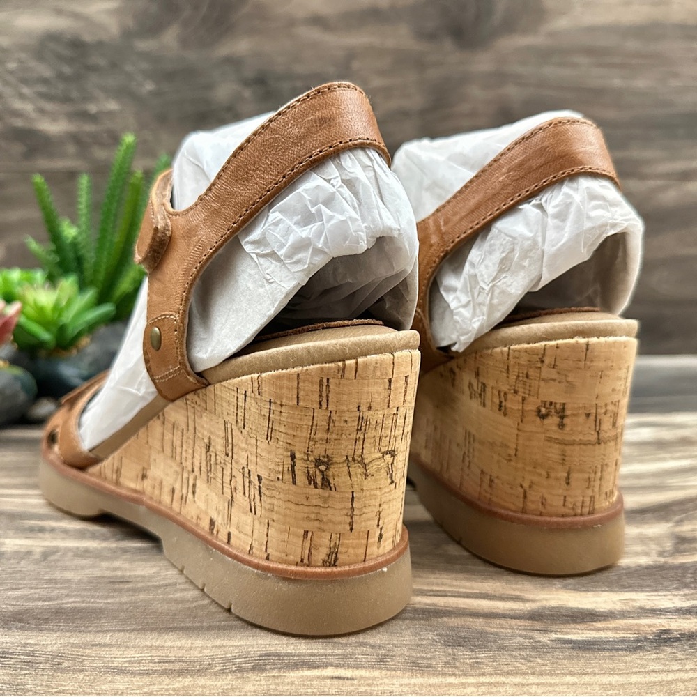 NIB Sofft Cyndy Strappy Wedge Leather Sandal Luggage Tan 9M 40 - Picture 8 of 13